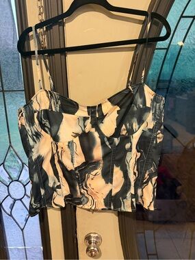 PrettyLittleThing Marble-Print Spaghetti Strap Crop Top - Black & Cream